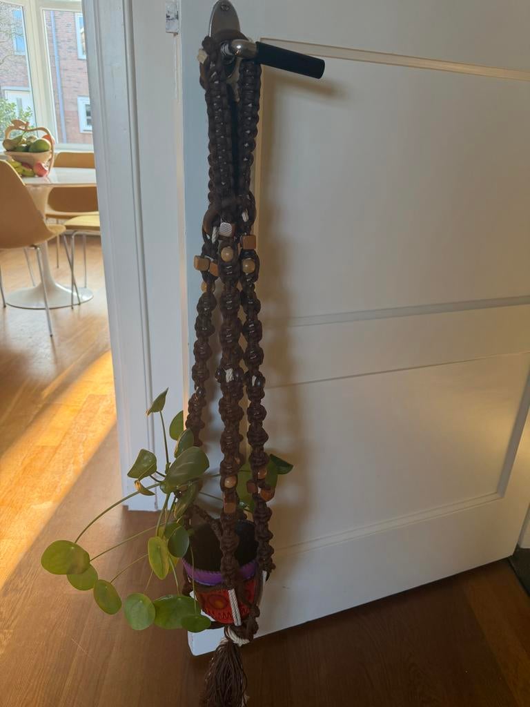 Vintage macramé plantenhanger bruin kralen, Ophalen of Verzenden, Gebruikt