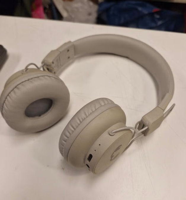 Draadloze over-ear koptelefoon - Beige, Ophalen of Verzenden, Zo goed als nieuw, Overige merken