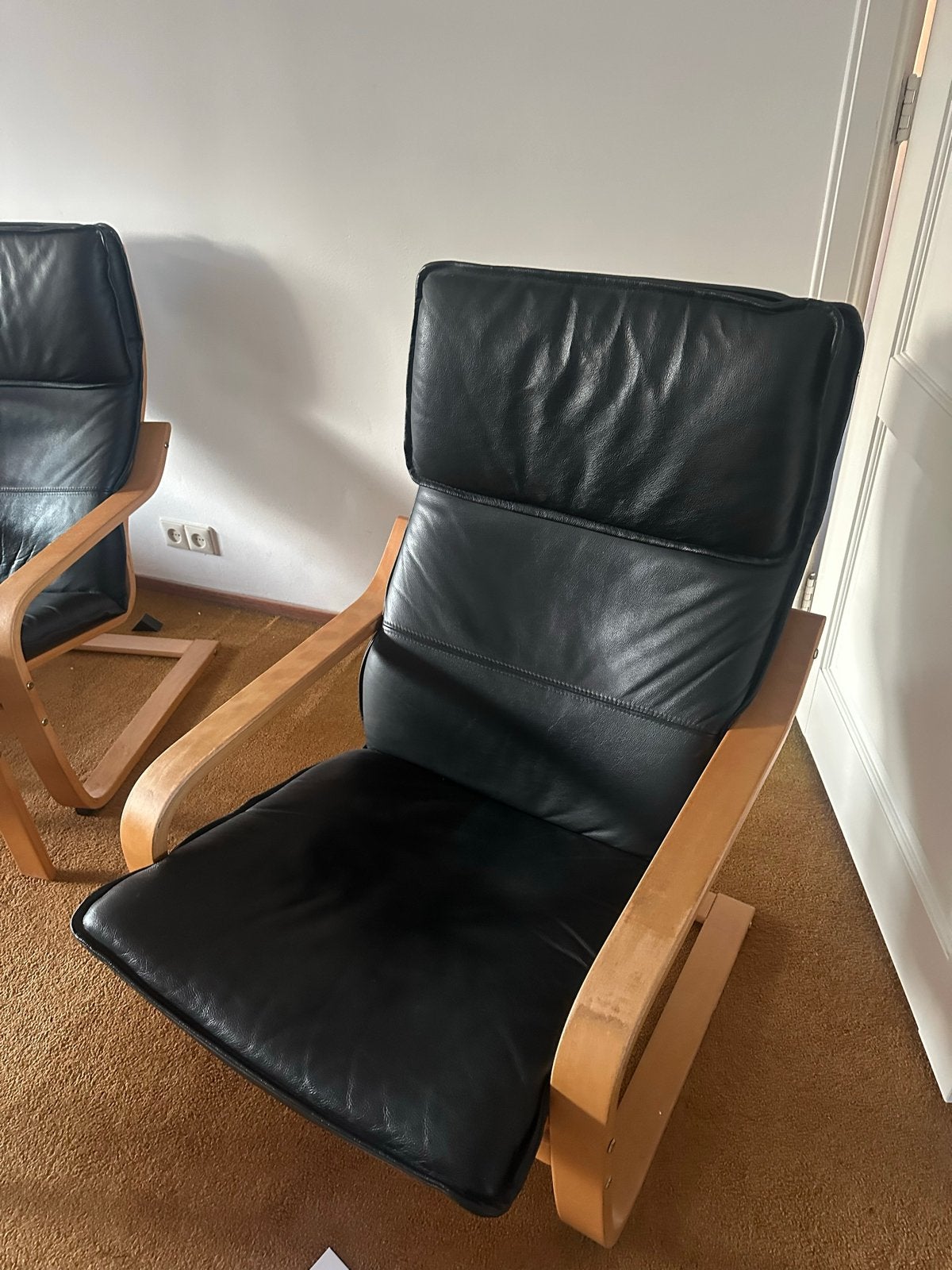 Vintage Ikea leren fauteuil (2x) en voetenbank (1x), Ophalen, Twee, Zwart, Zo goed als nieuw