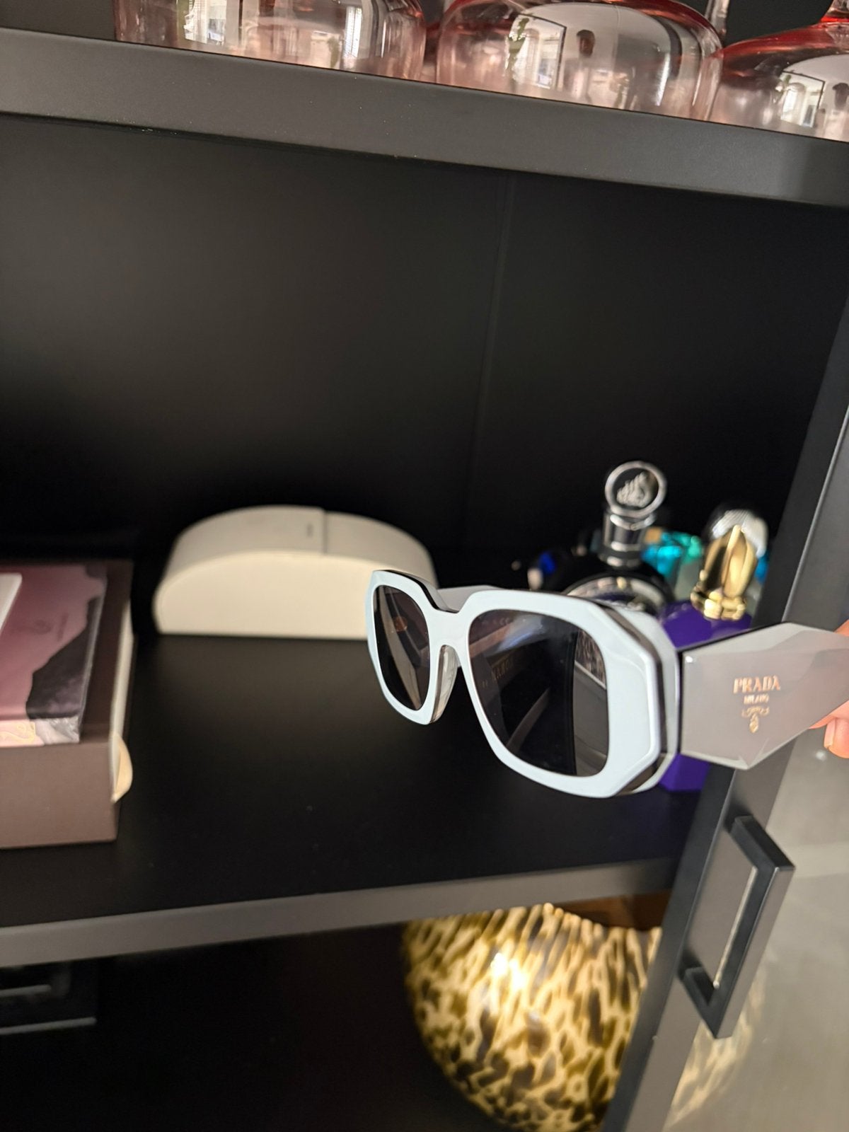 Prada Zonnebril, Sieraden, Tassen en Uiterlijk, Zonnebrillen en Brillen | Dames, Zonnebril, Prada, Ophalen of Verzenden, Zo goed als nieuw