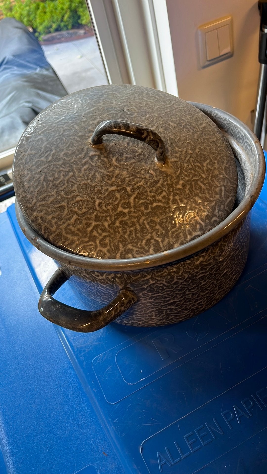 Retro pan emaille gewolkt., Huis en Inrichting, Ophalen, Gebruikt, Emaille, Kookpan