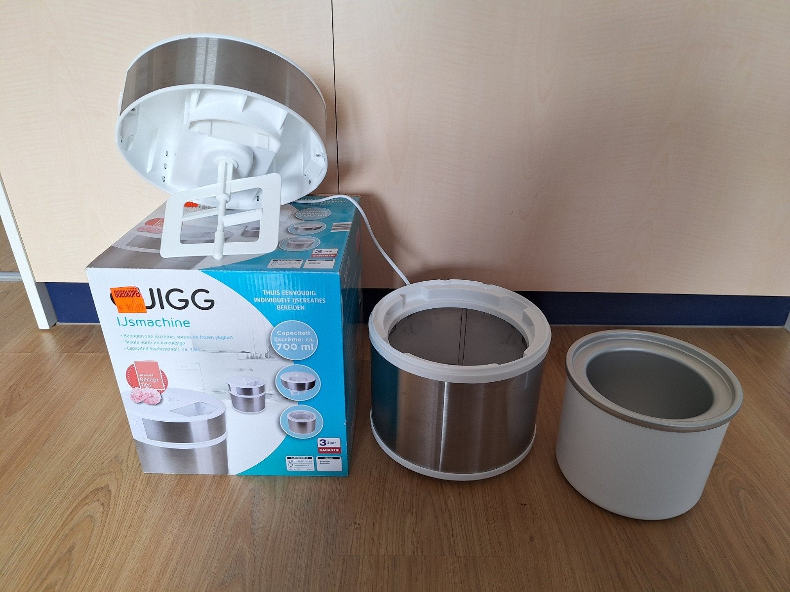 IJsmachine, Ophalen, Zo goed als nieuw, Kunststof