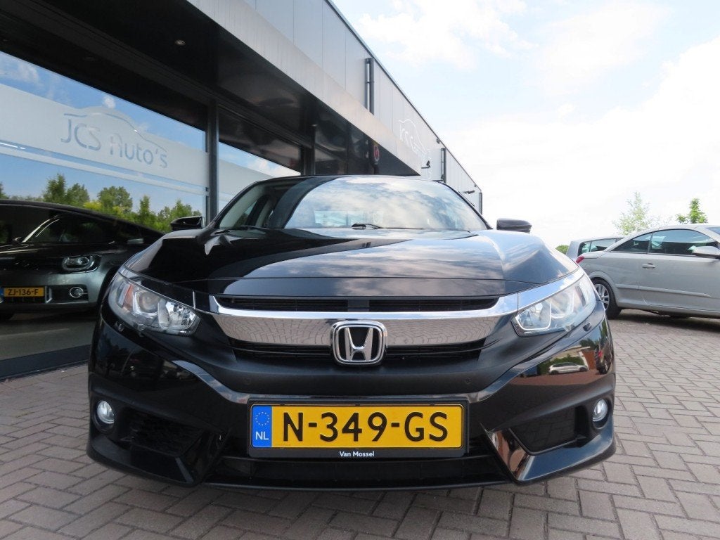Honda CIVIC 1.5 I-VTEC Elegance 182 Pk Ecc Acc Navi 2x Pdc 2, Auto's, Honda, Euro 6, 4 cilinders, Zwart, Bedrijf