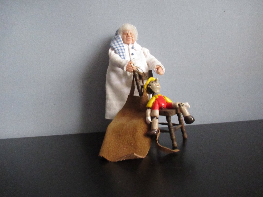 HAND MADE GEPETTO/PINOKKIO VERZENDEN MOGELIJK, Verzamelen, Poppen, Ophalen, Zo goed als nieuw, Pop