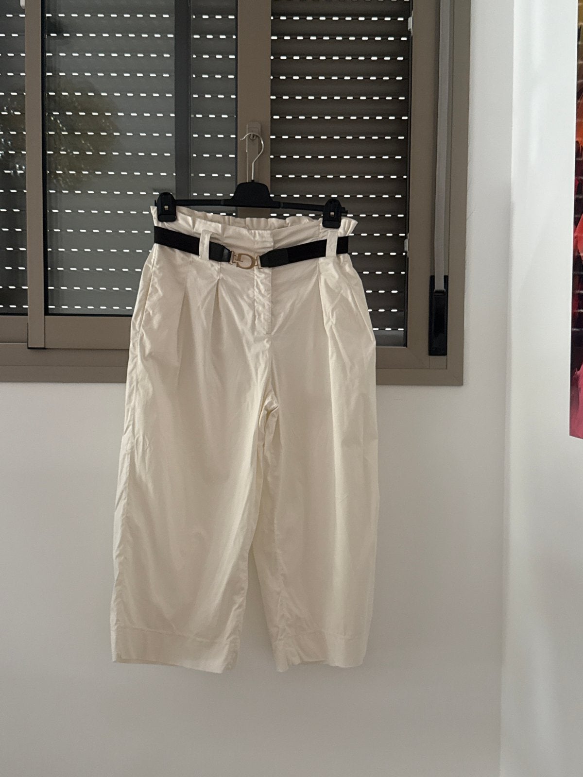 Luisa Cerano Capri Broek - Crème, Maat 46, Kleding | Dames, Broeken en Pantalons, Ophalen of Verzenden, Zo goed als nieuw, Beige