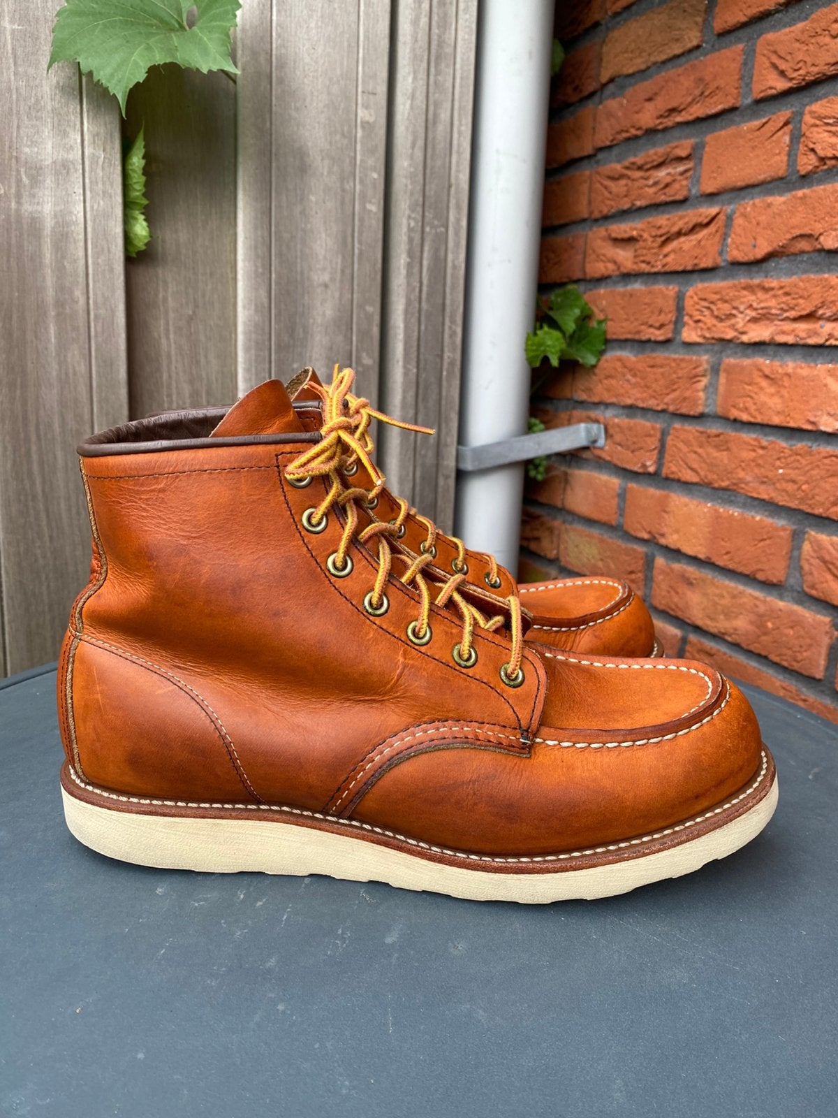 Red Wing 875 moc toe Oro-Legacy US9D/42, Kleding | Heren, Bruin, Boots, Ophalen of Verzenden, Gedragen