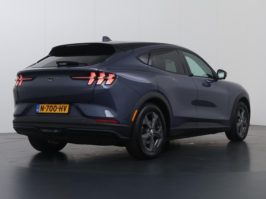 Ford Mustang Mach-E RWD 75 kWh | Navigatie | Winterpakket |, Auto's, Ford, Automaat, Achterwielaandrijving, Gebruikt, Blauw