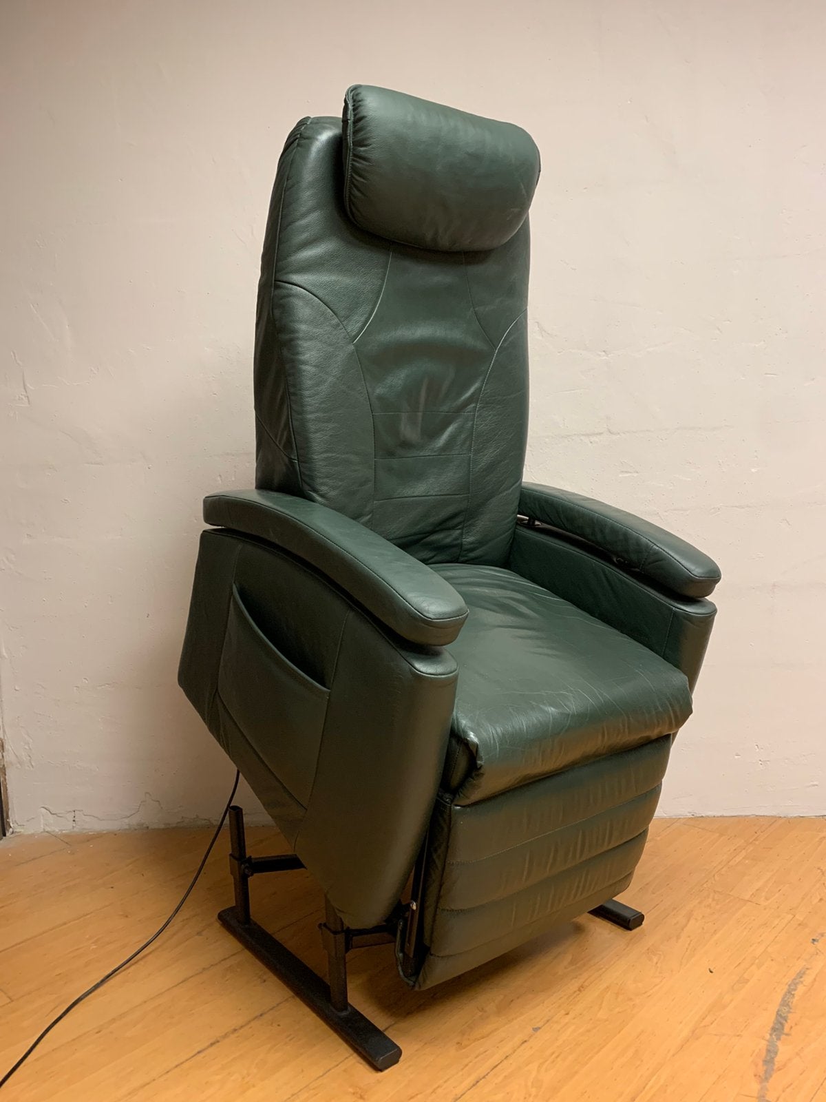 Fitform Sta op stoel , Relax fauteuil met kantelstand., Ophalen, Leer, 50 tot 75 cm