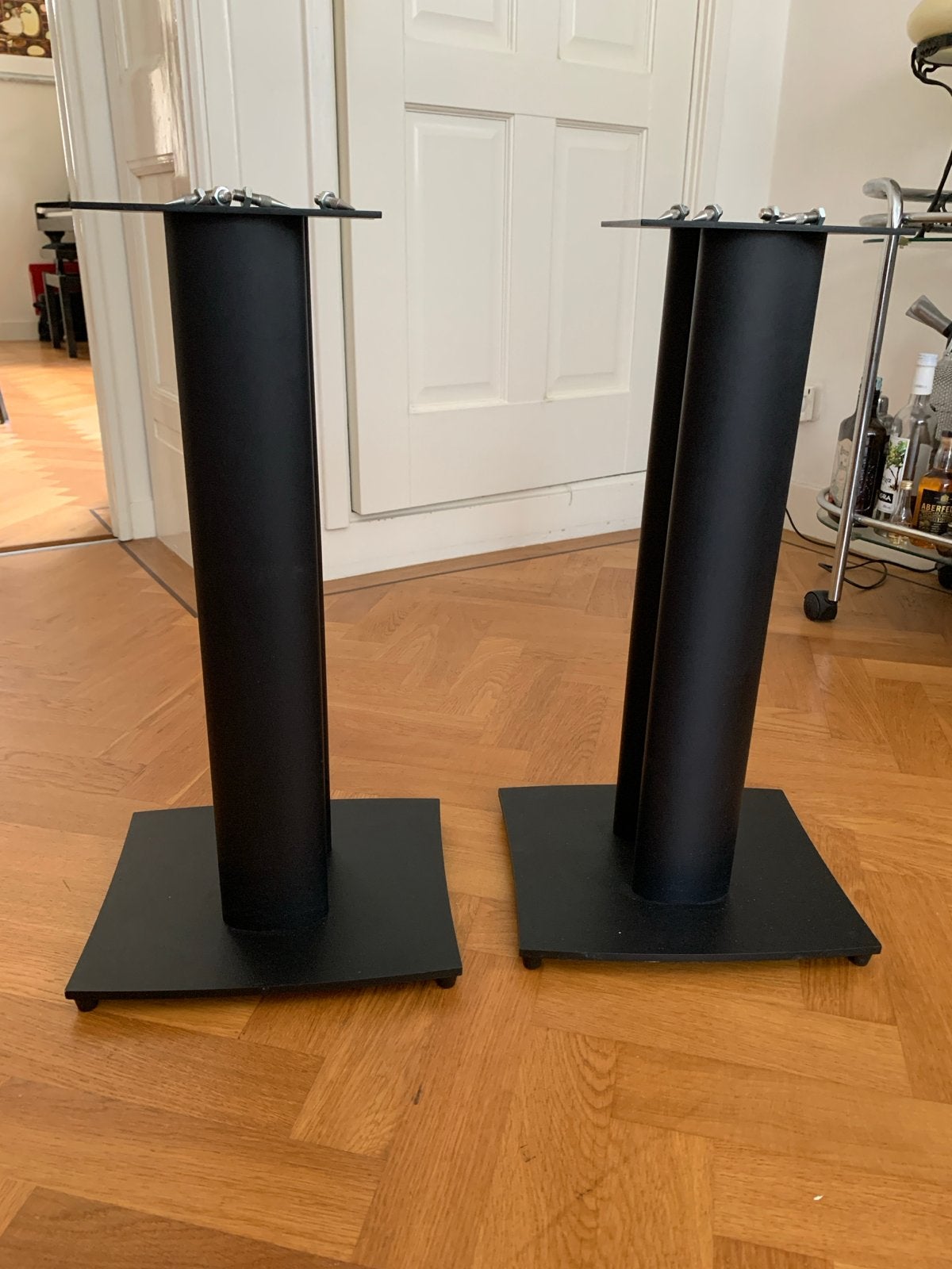 Zware Luidsprekerstandaards 60cm met Spikes (per paar), Audio, Tv en Foto, Gebruikt, Inclusief standaarden, Overige typen, Ophalen