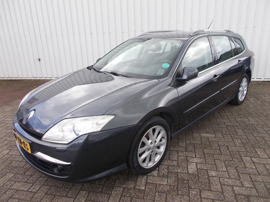 Renault Laguna Estate 2.0 16V Dynamique ( APK 23-08-2026 ), Auto's, Laguna, Gebruikt, 4 cilinders, Leder en Stof