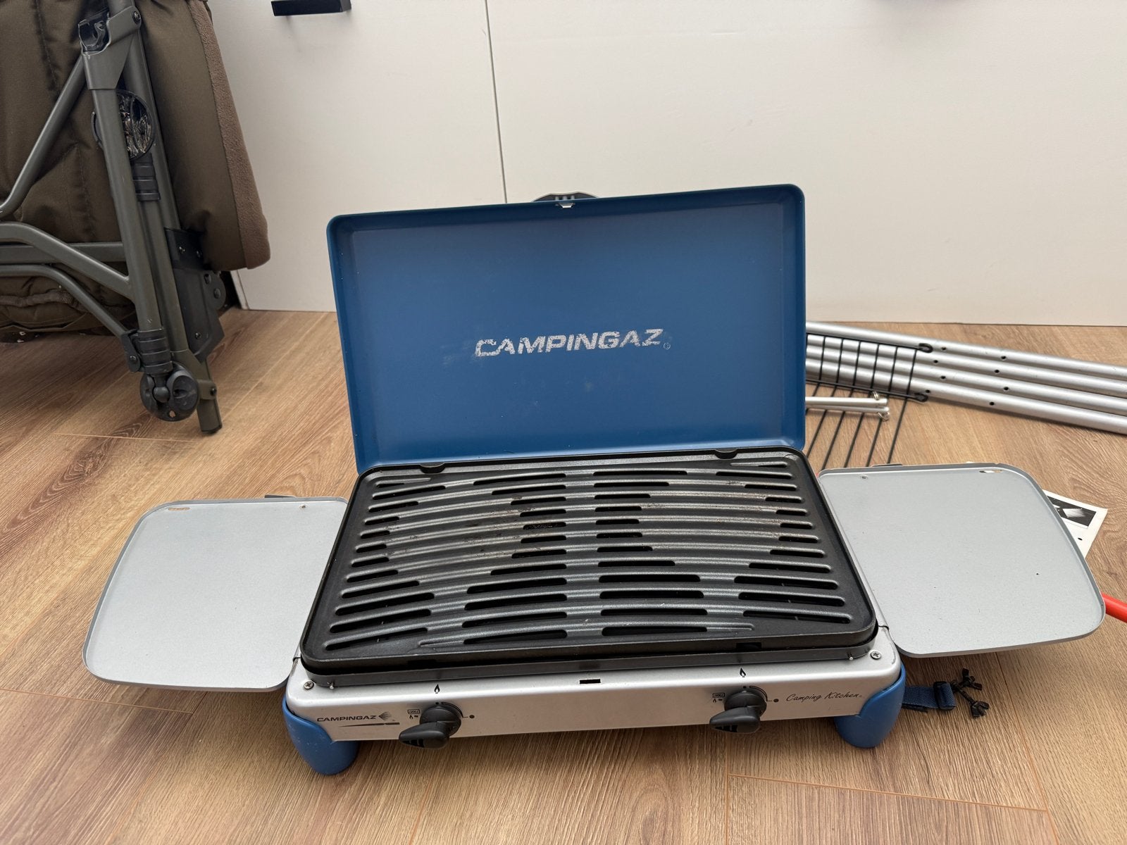 Campingaz Camping Kitchen Grill met accessoires, Ophalen, Gebruikt