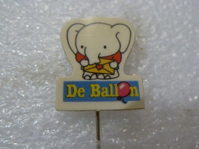 Vintage Speldje Olifantje 'De Ballon', Ophalen of Verzenden, Gebruikt, Figuurtje, Speldje of Pin