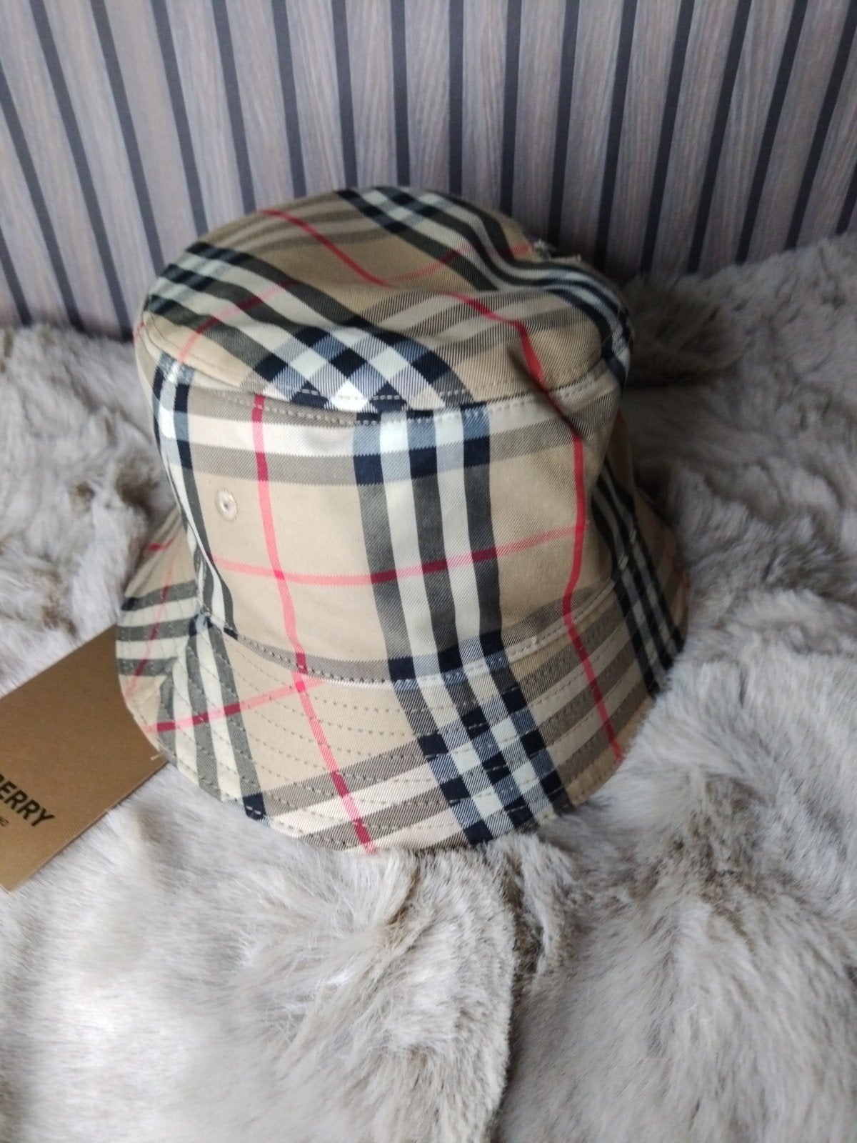 Burberry Bucket Hat, Kleding | Dames, Hoed, Nieuw, Burberry, One size fits all