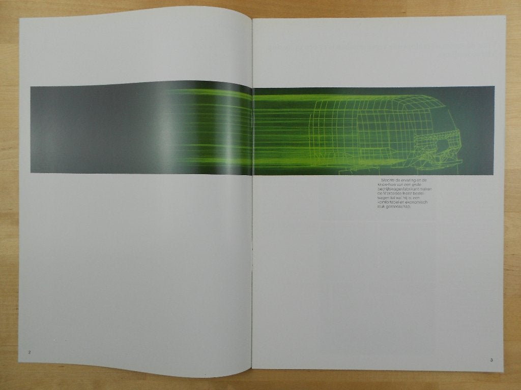 Mercedes Brochure 1982 207 208 307 308 310 407 409 D 410, Boeken, Zo goed als nieuw, Mercedes-Benz, Mercedes, Ophalen of Verzenden