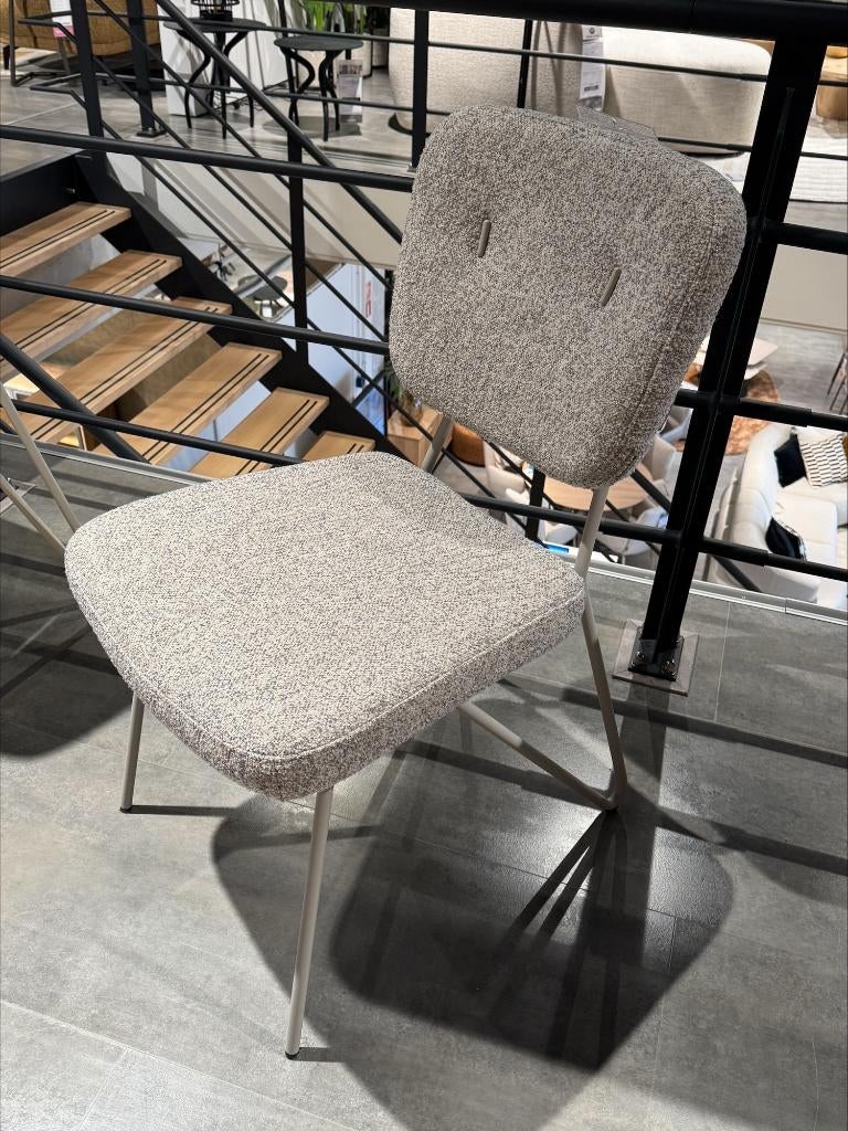 June eetkamerstoelen xooon, Ophalen, Overige kleuren, Zo goed als nieuw, Stof