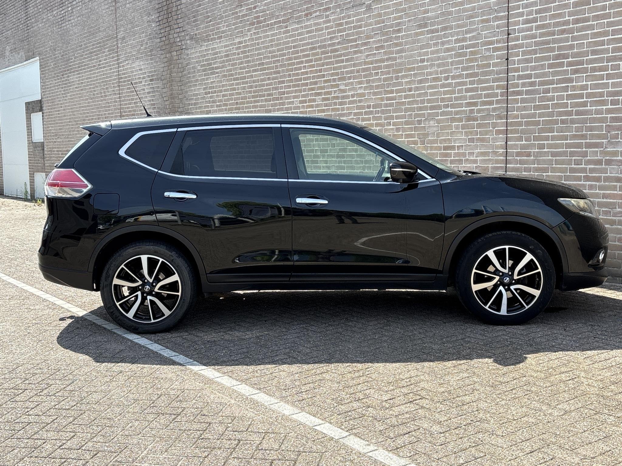 Foto 7 van Nissan X-Trail 1.6 DIG-T Business | 360 Camera | Cruise | Cl