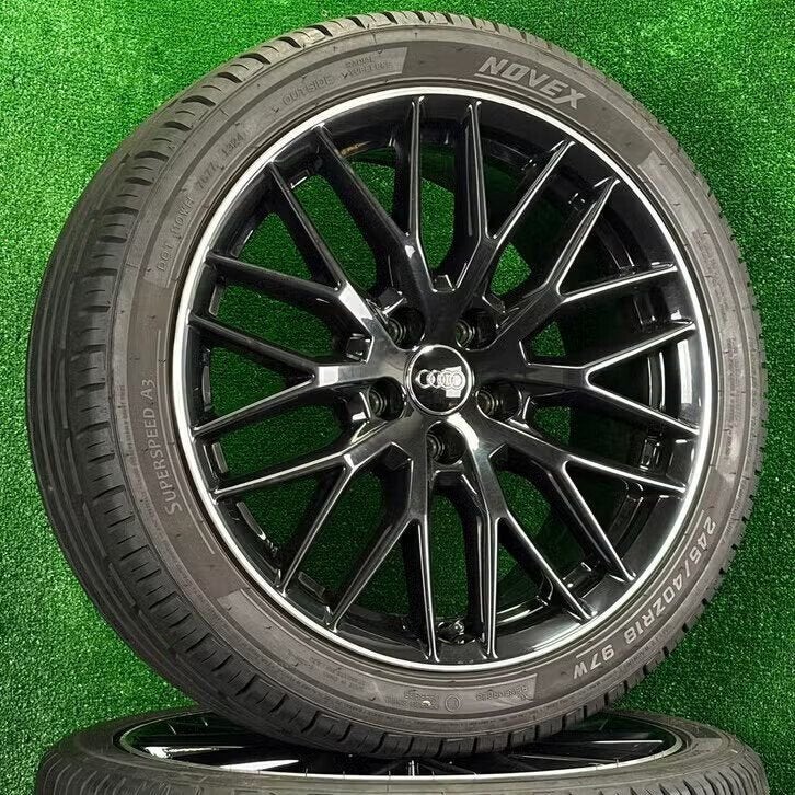 Originele 18 inch Audi S-line velgen met banden A4 S4 B8 B9, Auto-onderdelen, Banden en Velgen, Banden en Velgen, Germany, Ophalen of Verzenden
