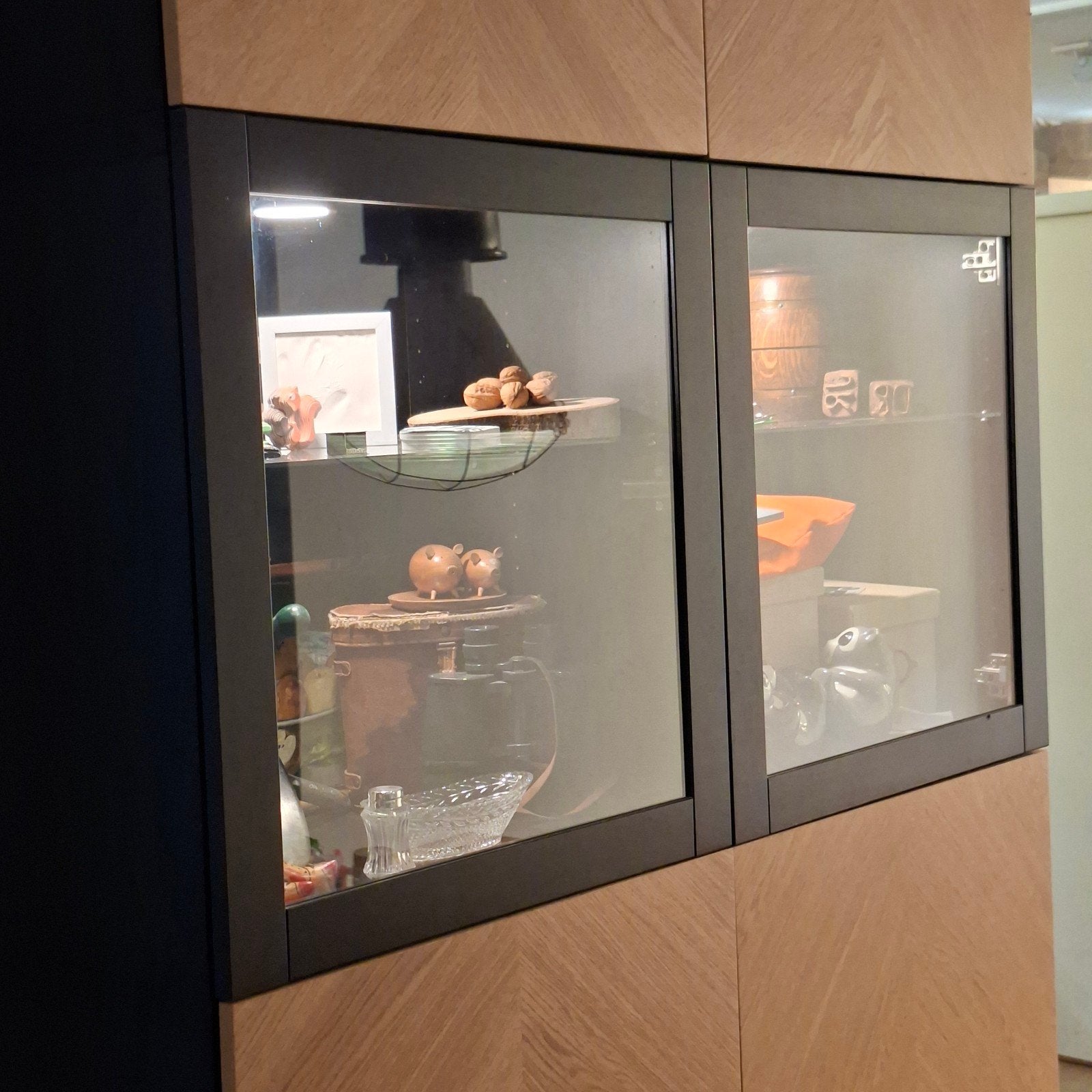 Ikea SINDVIK vitrinedeur met glas / 1x / 60x64cm, Ophalen, Gebruikt, Overige houtsoorten, 50 tot 100 cm