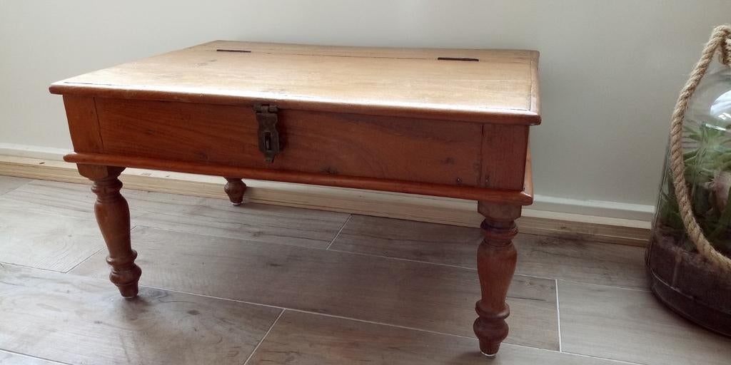 Oud teak klein tafeltje met klep, Ophalen