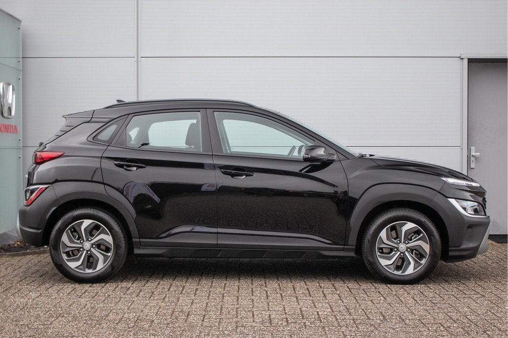 Hyundai KONA 1.6 GDI HEV Comfort Smart Navigatie | Krell aud, Auto's, Hyundai, 12 maanden, Stof, Gebruikt, Zwart