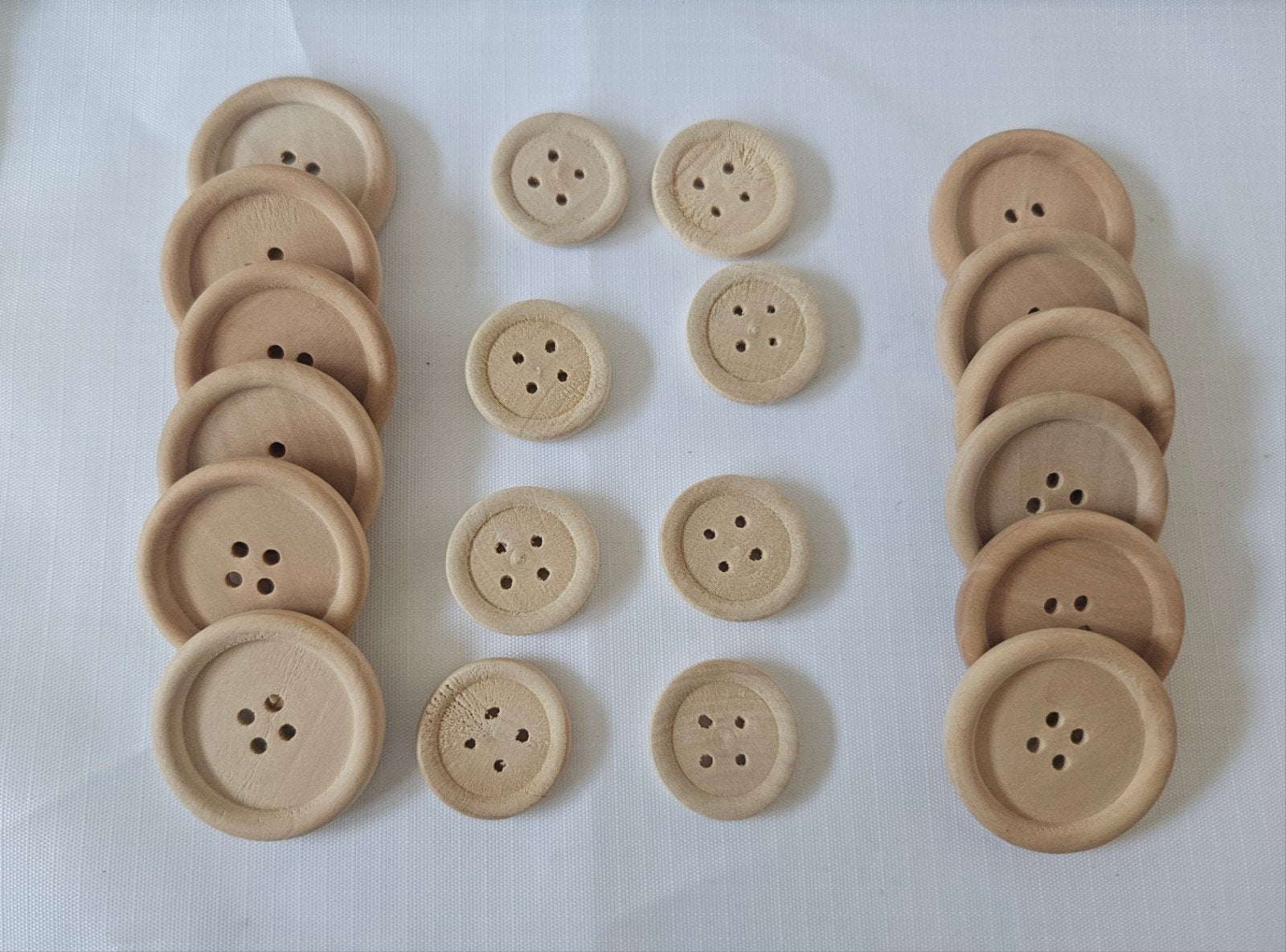 Houten knopen in diverse maten voor handwerk en decoratie, Nieuw, Bruin, Knutselmateriaal, Hout