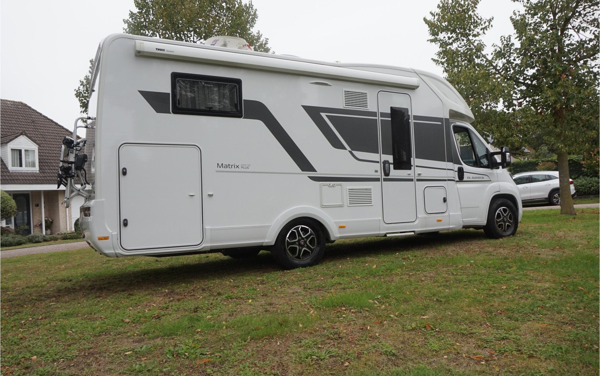 Foto 3 van Adria MATRIX 670SC PLUS AUTOMAAT 141 pk Zonnepan. Electr. Fi