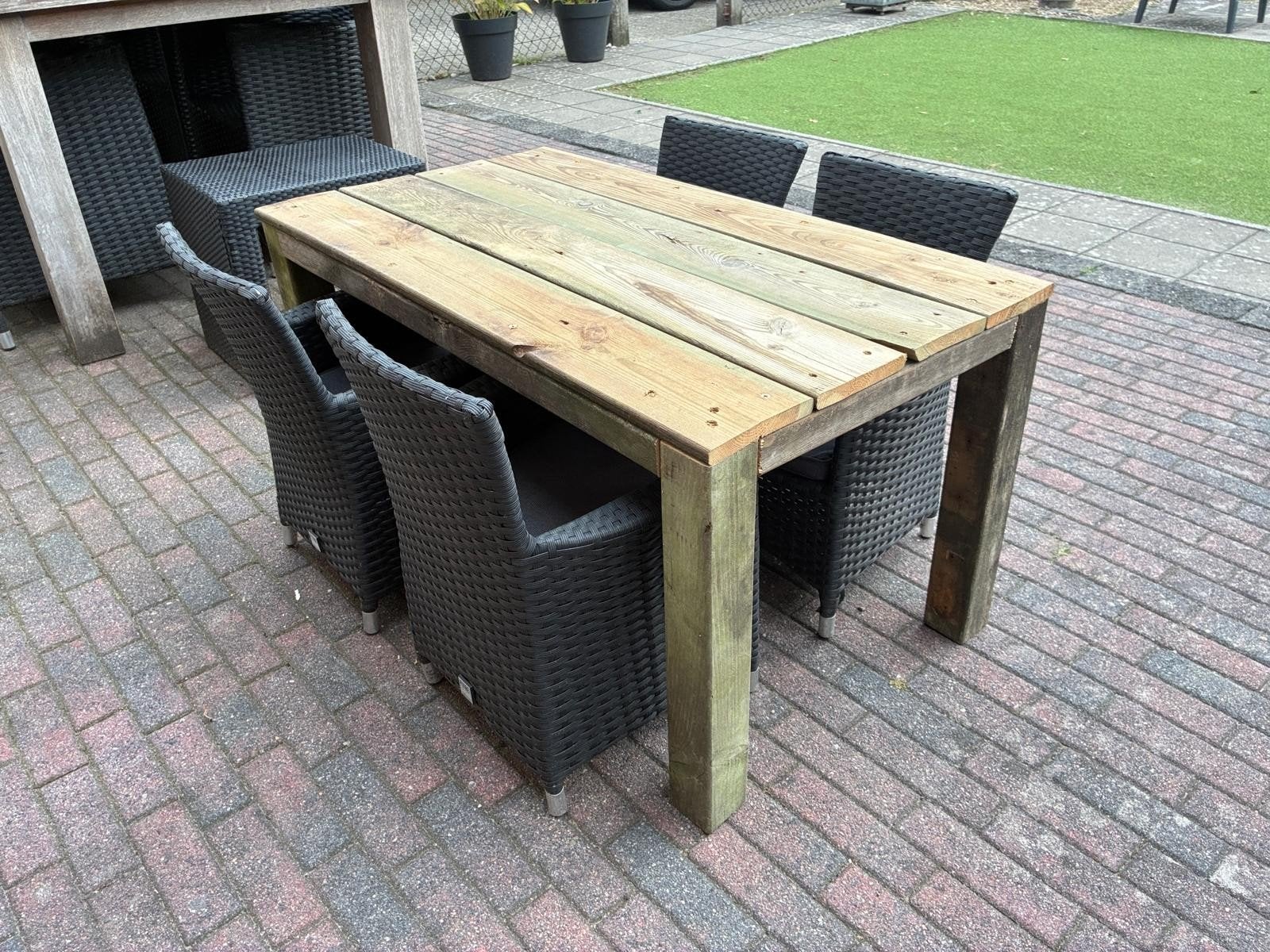 Kindertuinset: 4 zwarte stoelen en houten tafel, Ophalen, Gebruikt, Rechthoekig, Wicker