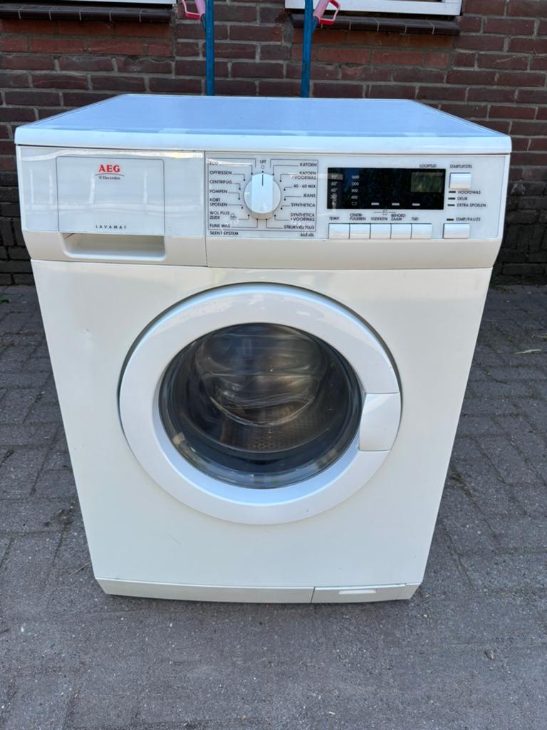 aeg lavamat silent system 66840L wasmachine, Witgoed en Apparatuur, Wasmachines, Ophalen, Zo goed als nieuw, 85 tot 90 cm, 1200 tot 1600 toeren