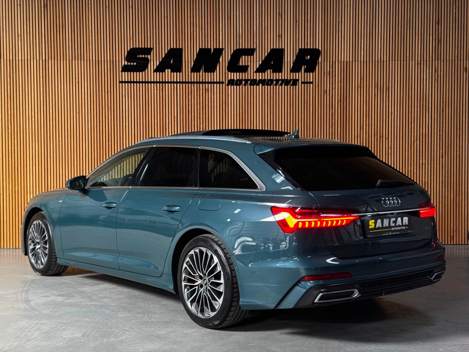 Audi A6 Avant 55 TFSI e quattro S- Line Competition PANO|B&O, Auto's, Audi, Automaat, Gebruikt, Zwart, 4 cilinders