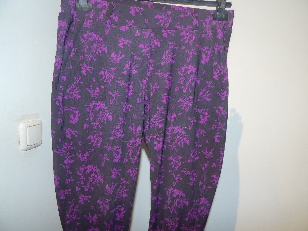 Studio Anneloes travel stof broek paarse bloemetjes S, Kleding | Dames, Broeken en Pantalons, Verzenden, Zo goed als nieuw, Maat 36 (S)