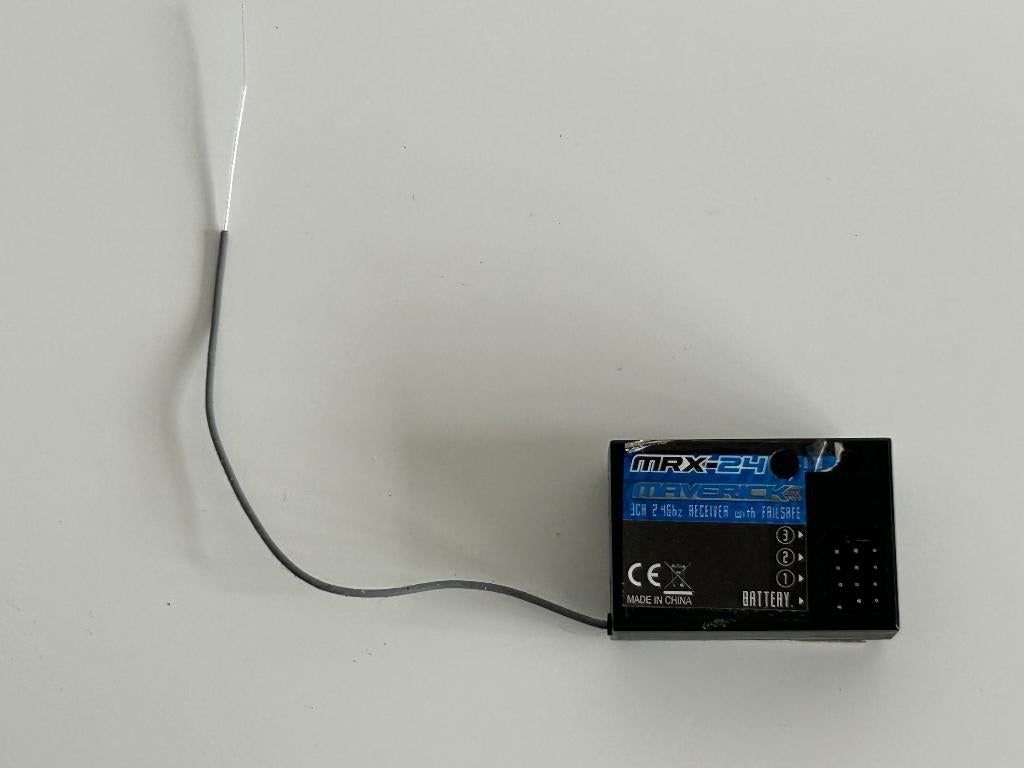Maverick MRX-24 3 channel 2,4ghz ontvanger 1/10 rc auto, Ophalen of Verzenden, Gebruikt, Overige schalen, Onderdeel