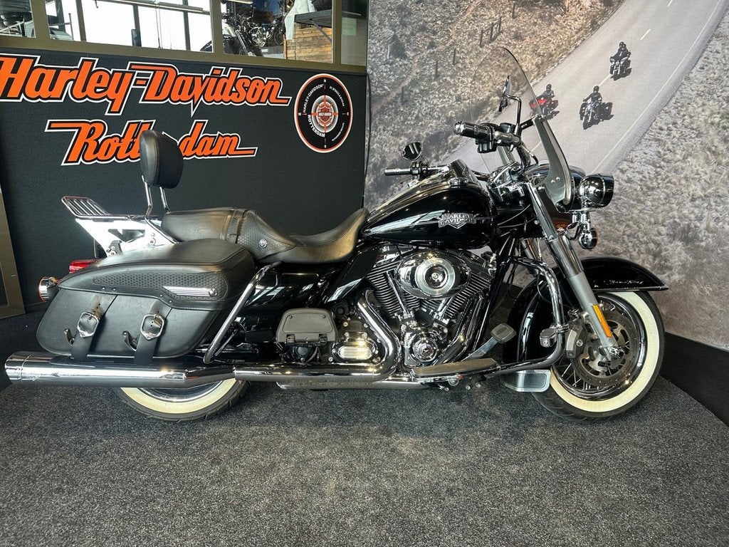 Harley-Davidson FLHRC Road King Classic (bj 2010), Laan van Vredenoord 33
2289 DA  RIJSWIJK, NL, Bedrijf, Toermotor, Sales@harleydavidsonrotterdam.nl