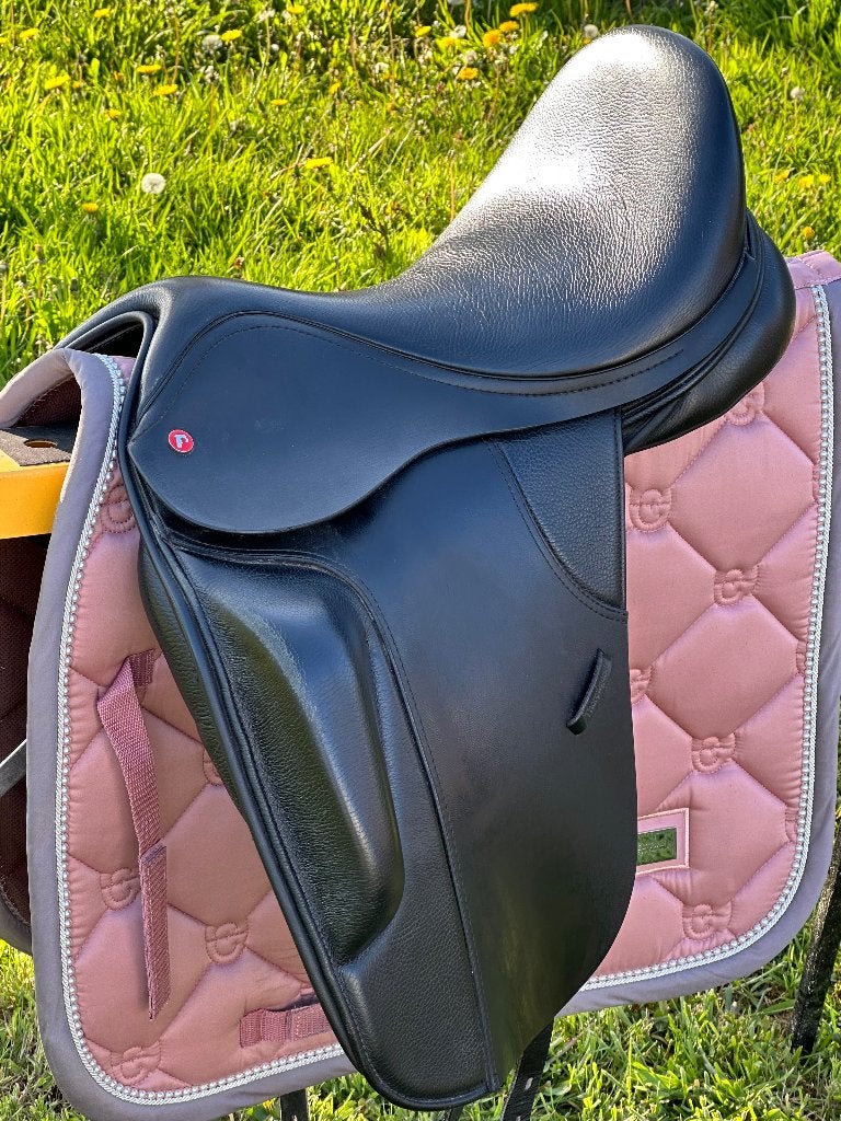 Dressuurzadel, Dieren en Toebehoren, Gebruikt, Dressuur, Thorowgood, M (17 inch)