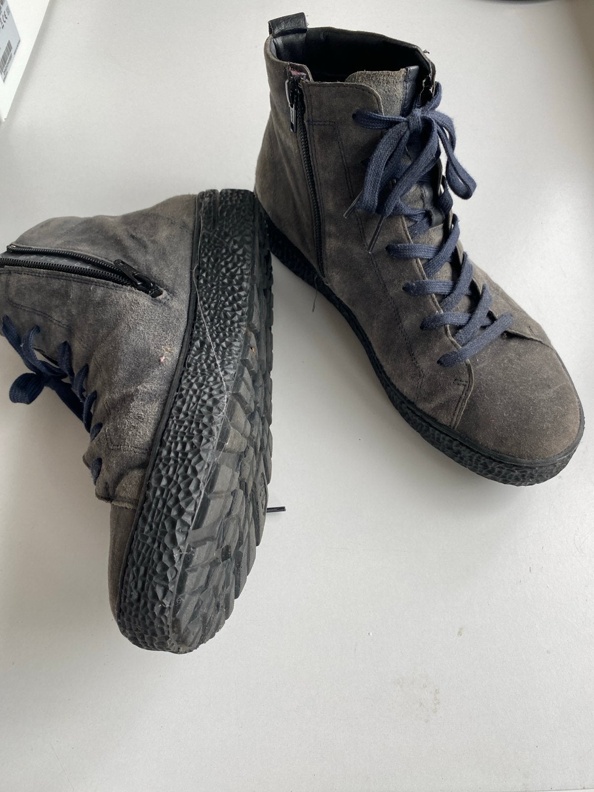 Hartjes suède sneakers - Grijs, Nieuw, Grijs, Wandelschoenen, Ophalen of Verzenden