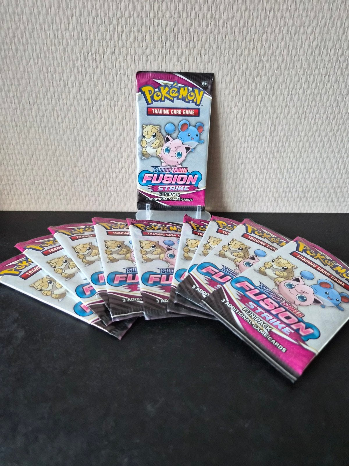 8 x Sword & Shield Fusion Strike Fun Packs, Ophalen of Verzenden, Nieuw, Booster, Foil
