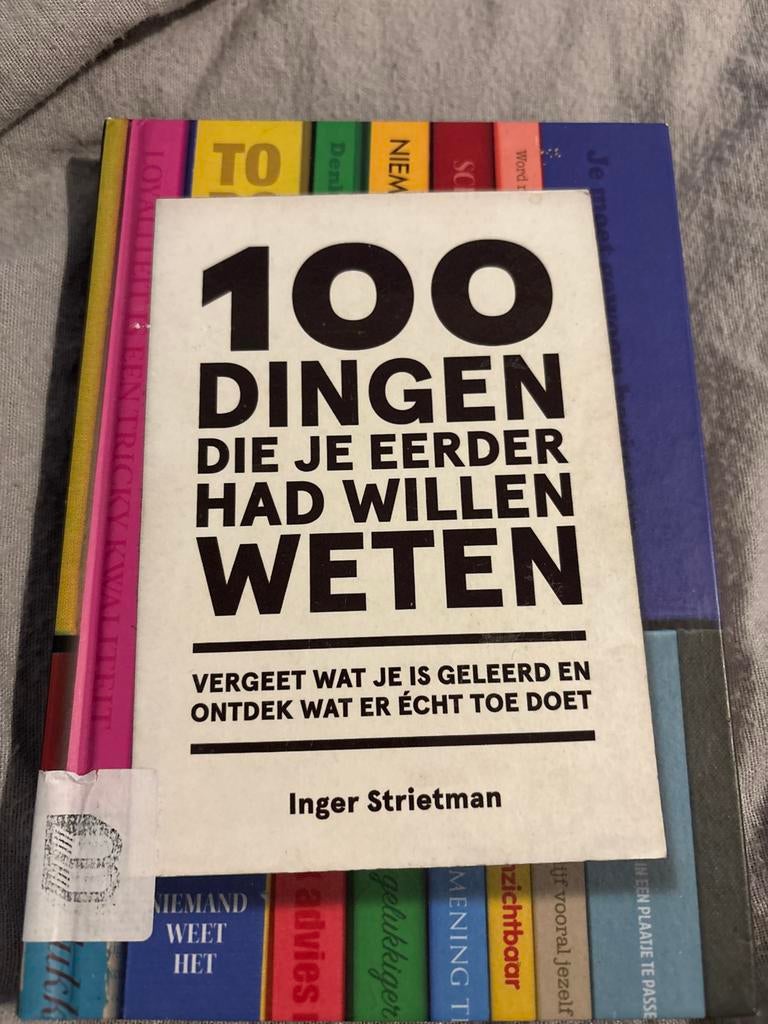 100 Dingen Die Je Eerder Had Willen Weten, Ophalen of Verzenden, Zo goed als nieuw