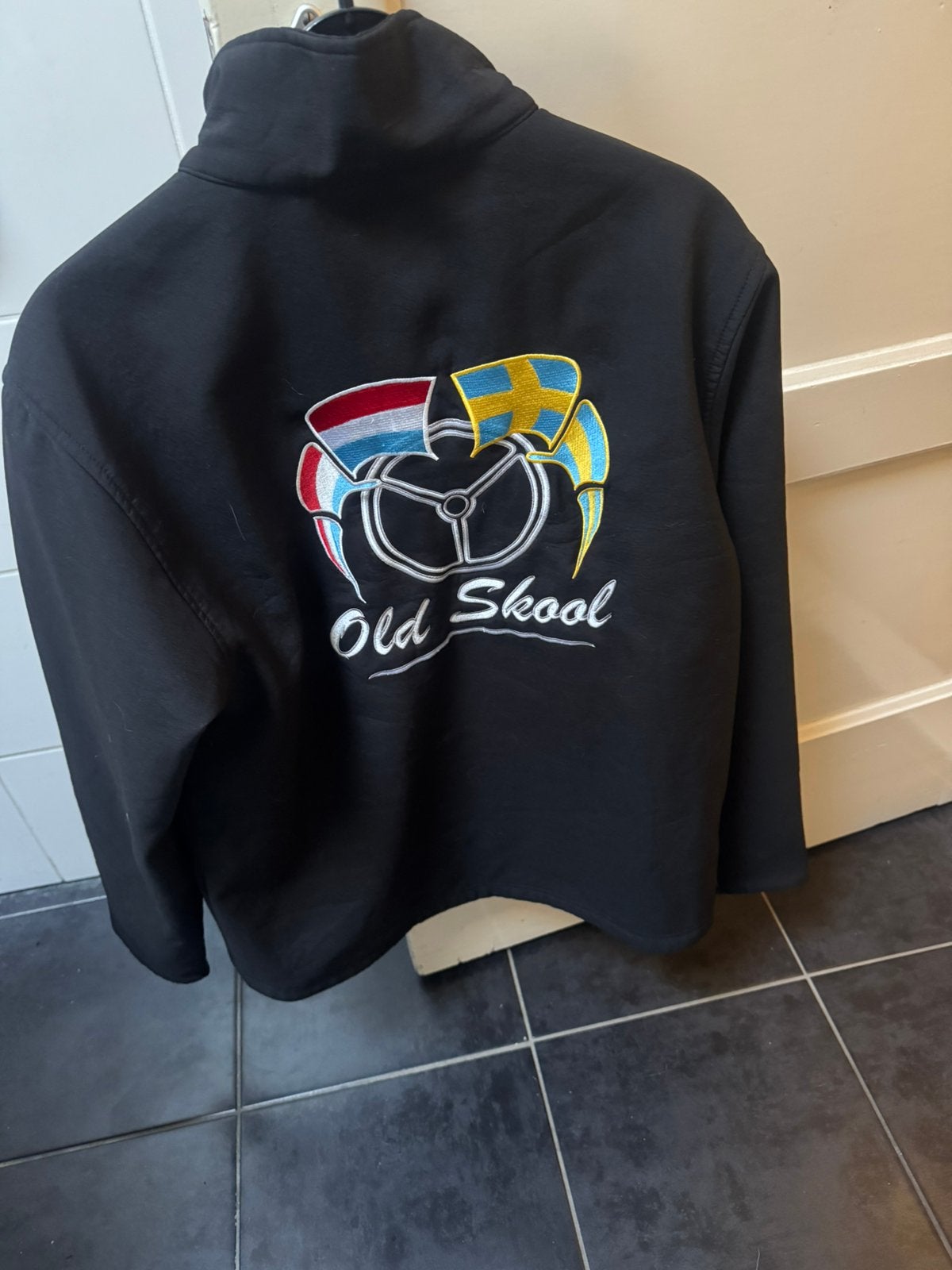 Oldskool softshell jas maat M, Ophalen of Verzenden, Zo goed als nieuw, Zwart