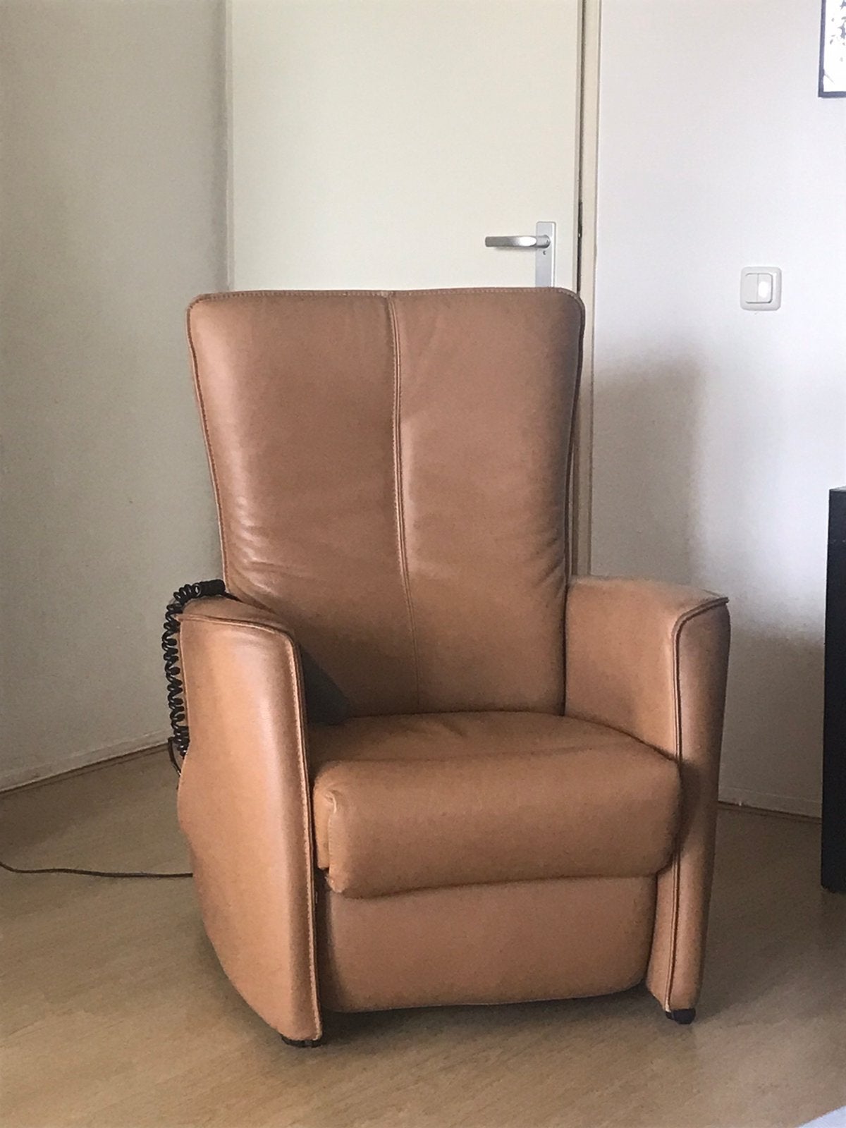 Vandaag ophalen sta op fauteuil merk prominent moet weg, Huis en Inrichting, Fauteuils, Ophalen, Gebruikt, Minder dan 75 cm, 50 tot 75 cm