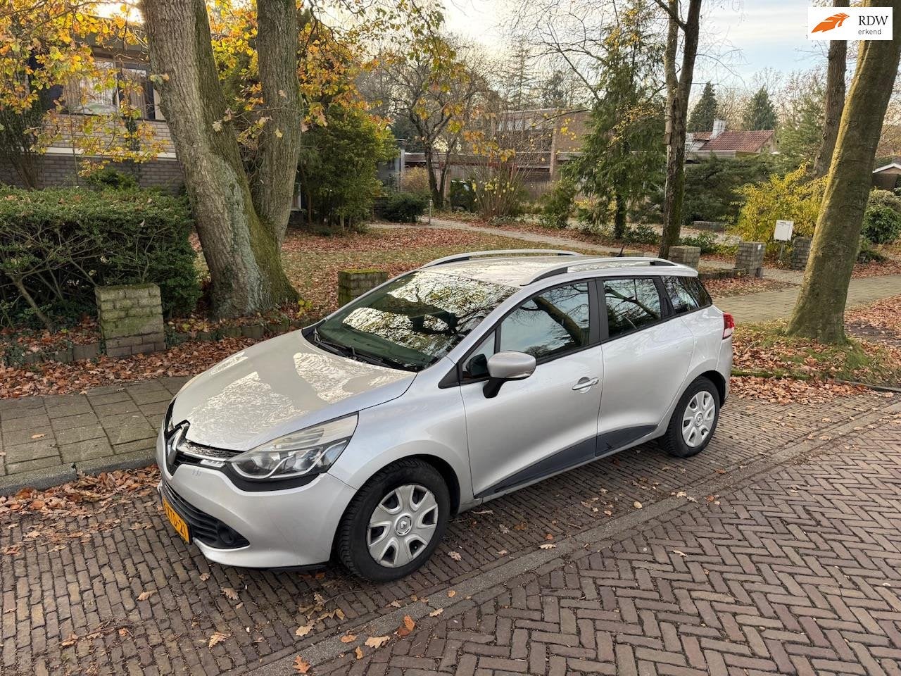 Renault Clio Estate 1.5 dCi ECO Expression| Navi| NAP| Apk, Auto's, Renault, Voorwielaandrijving, Euro 5, Gebruikt, 4 cilinders