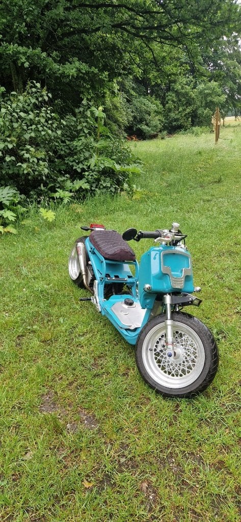 Honda Zoomer custom, Fietsen en Brommers, Ophalen, Gebruikt, Overige modellen, Maximaal 45 km/u