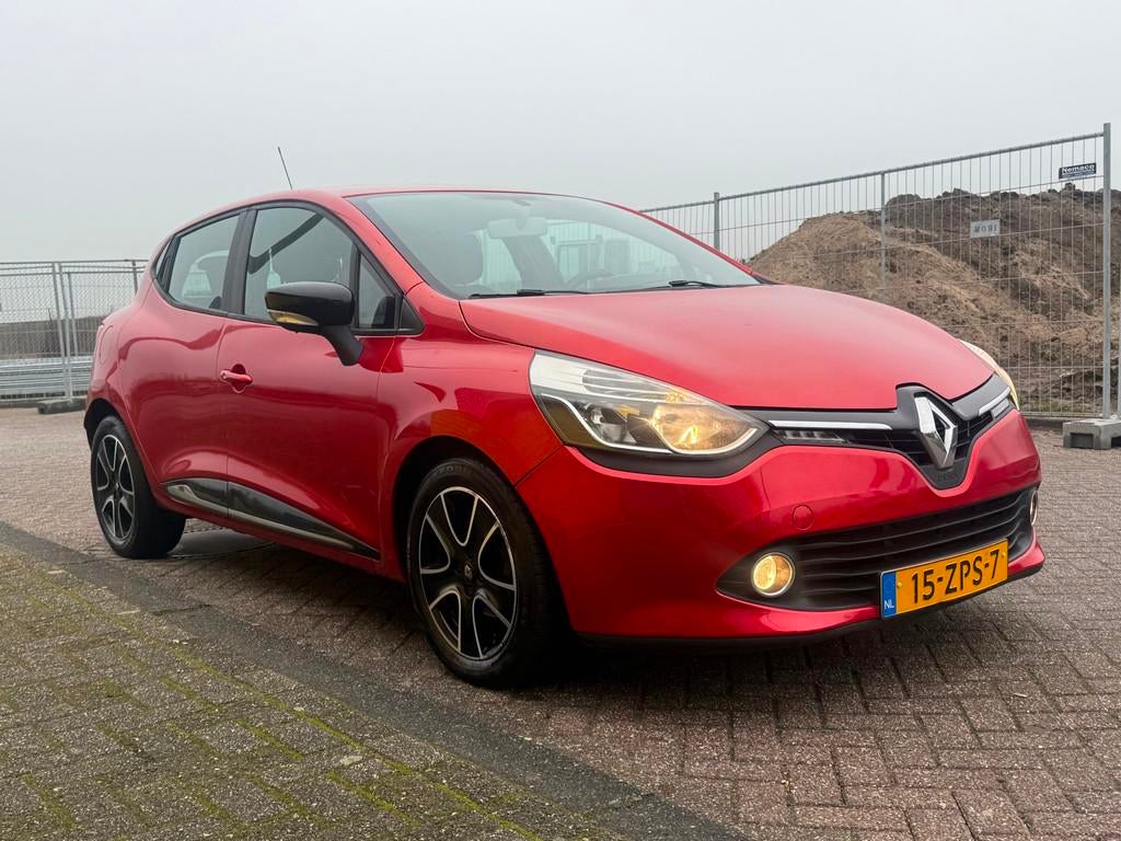 Renault Clio 0.9 TCe Night & Day Bj 2013 Airco Navigatie Pdc, Voorwielaandrijving, 540 kg, 23 km/l, Handgeschakeld