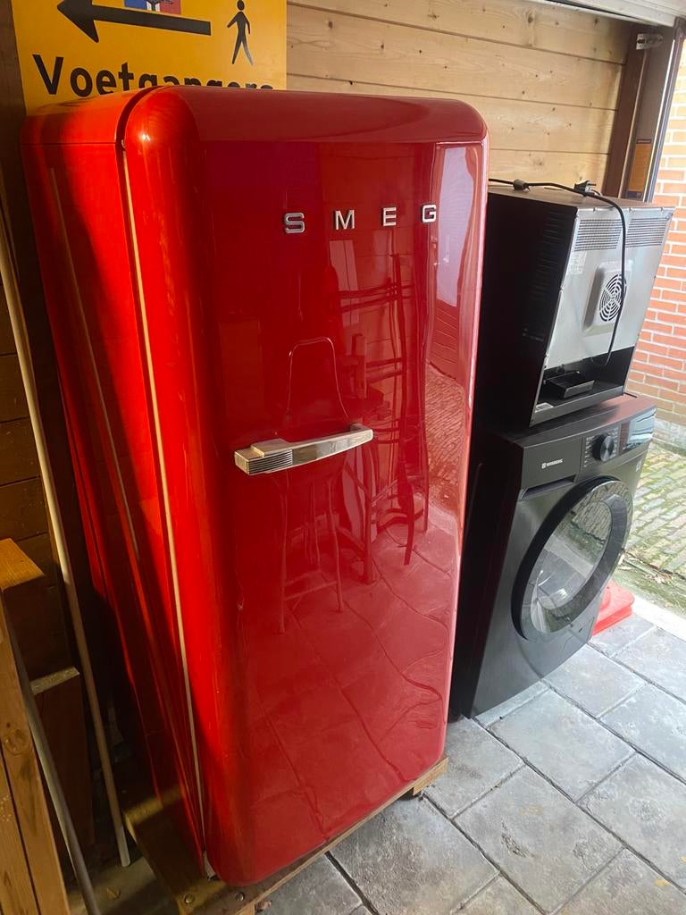 SMEG grote rode koelkast, goed werkende staat, overcompleet, Ophalen, 200 liter of meer, 60 cm of meer, 160 cm of meer