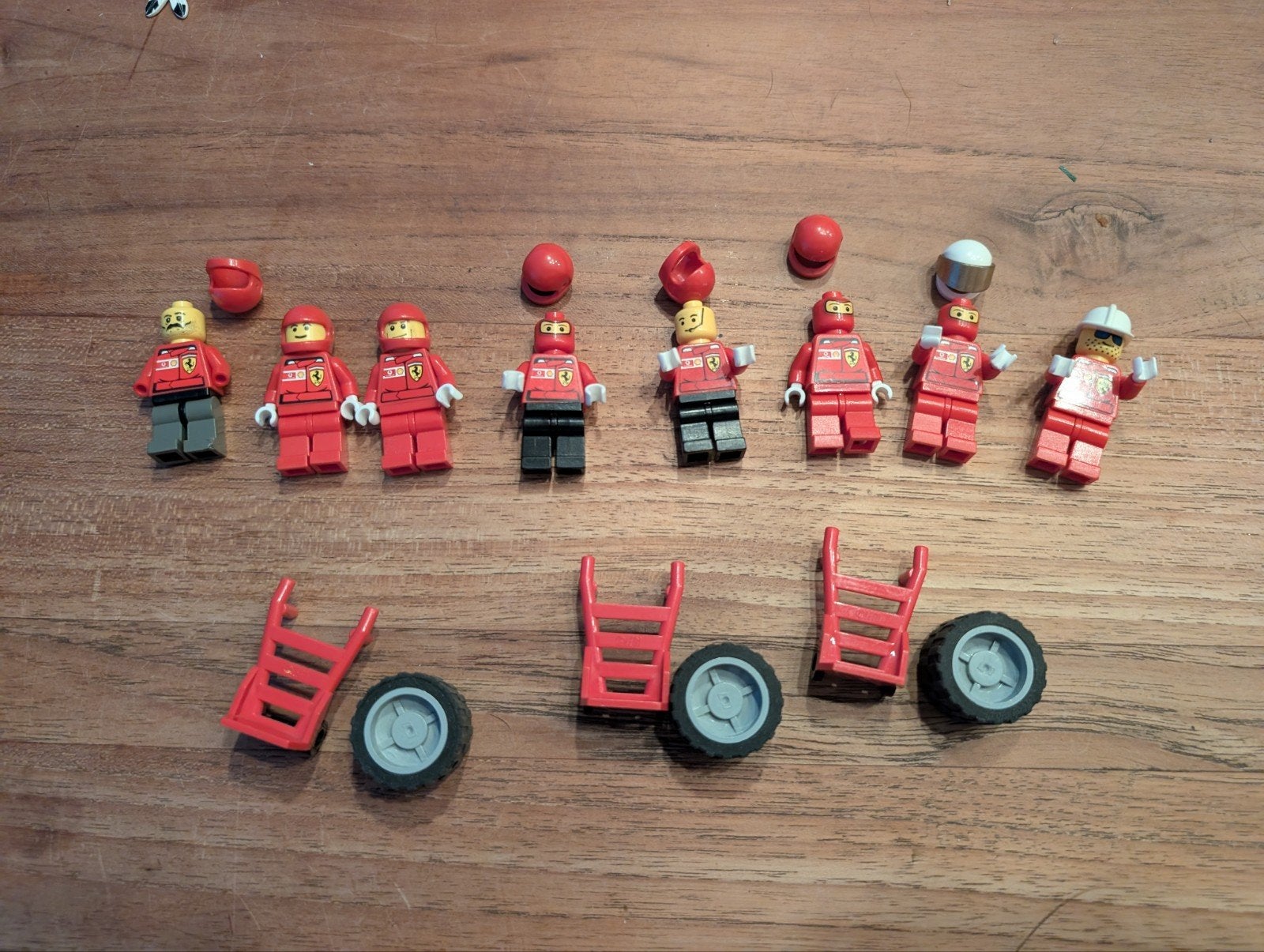 Lego Ferrari Minifiguren en Accessoires, Overige thema's, Lego, Ophalen of Verzenden, Minifiguur