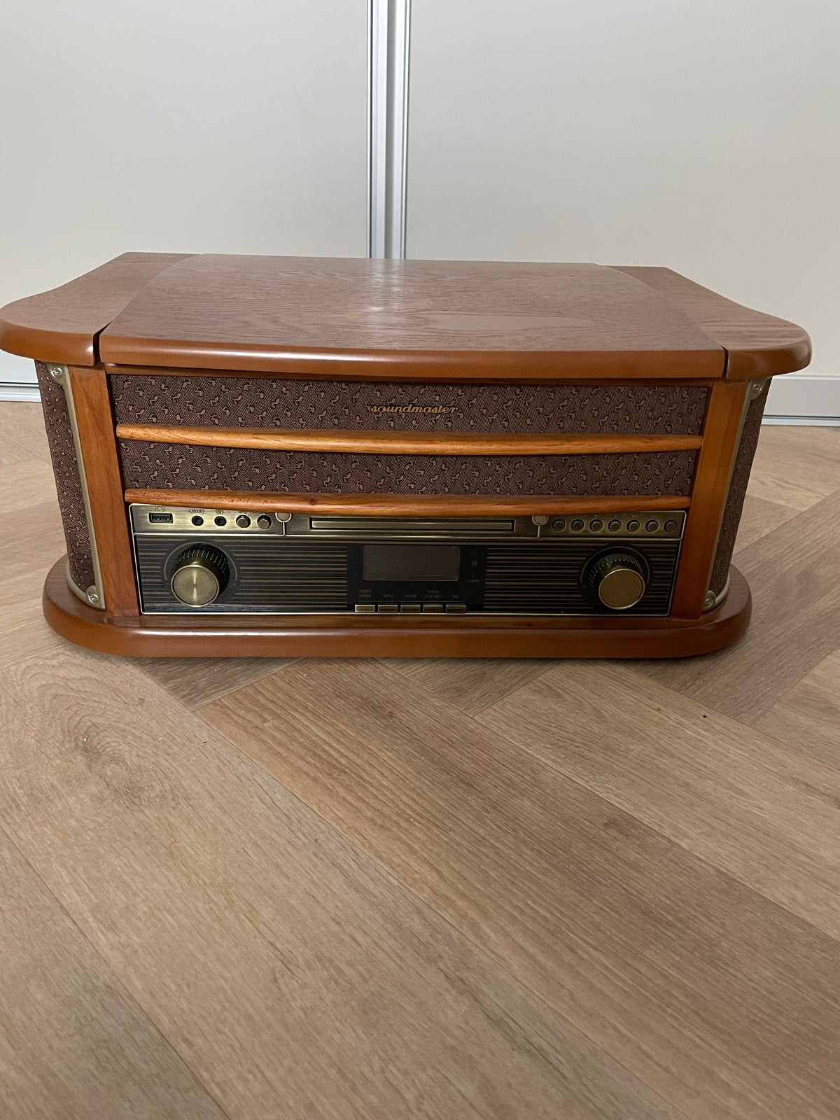 Retro Stereo met Platenspeler, CD, Cassette, DAB+ & FM Radio, Audio, Tv en Foto, Stereo-sets, Cassettedeck, Zo goed als nieuw