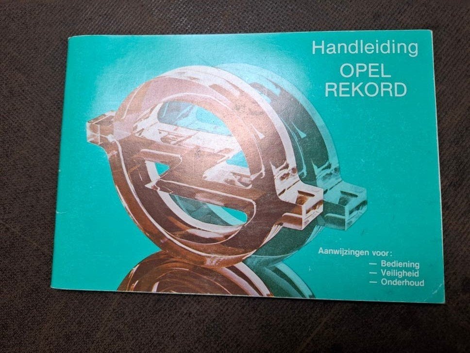 Handleiding Opel Rekord - Bediening, Veiligheid, Onderhoud, Ophalen
