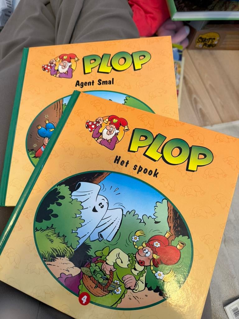 2 nette plop boekjes, Ophalen of Verzenden, Zo goed als nieuw, Fictie algemeen