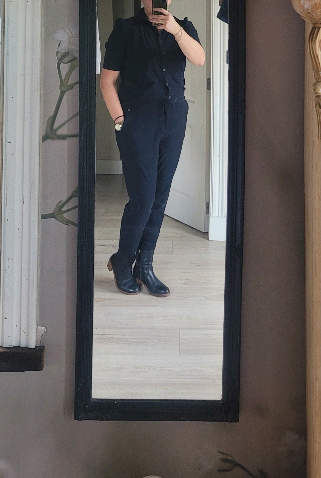 Leuke zwarte jumpsuit ladress kortere mouw mt l, Maat 38/40 (M), Verzenden, Zwart, Zo goed als nieuw