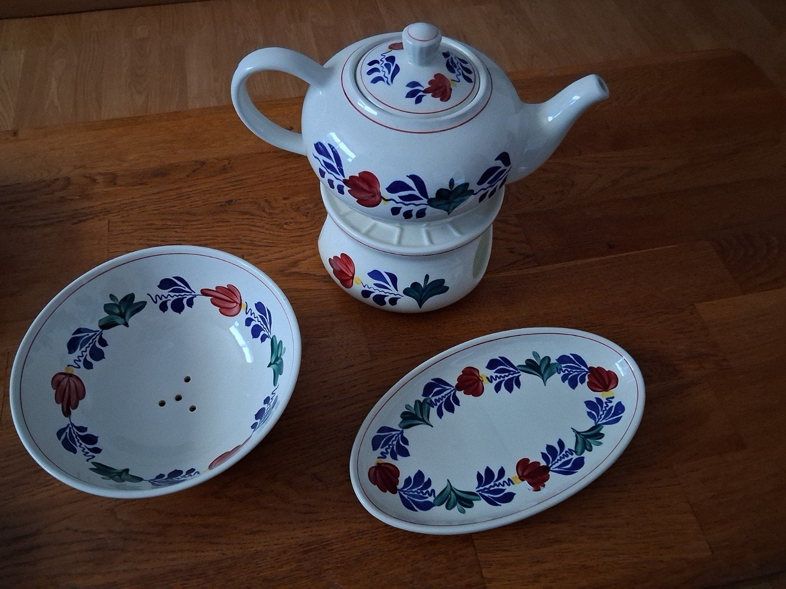 Boerenbont servies o.a theepot, Ophalen, Landelijk/Boerenbont, Aardewerk, Schaal of Schalen