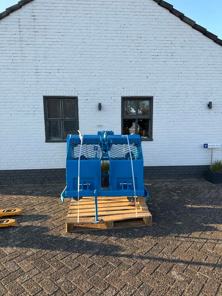 Spitmachine minitractor, Zakelijke goederen, Ophalen, Akkerbouw, Grondbewerking