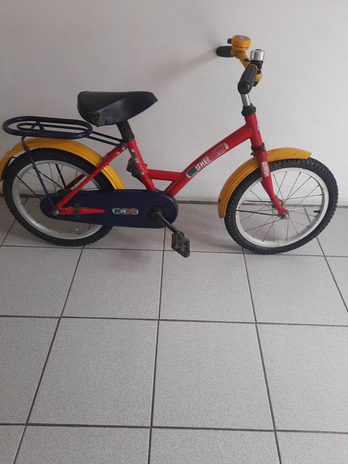 Jongensfietsje met 16 inch aluminium  wielen., Ophalen, Gebruikt, 16 inch